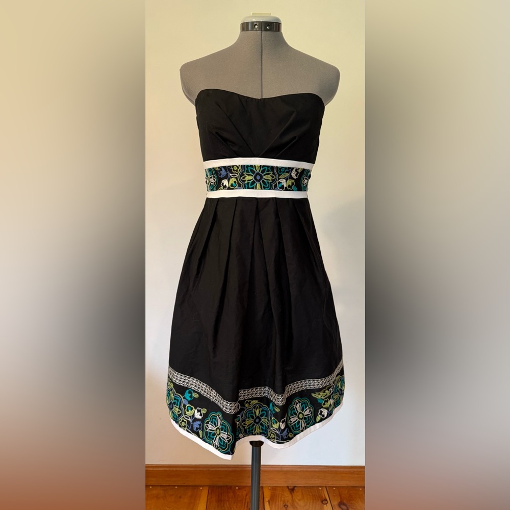 Teeze Me Black and White Strapless Embellished Cocktail Dress